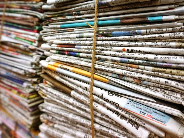 SBĚR STARÉHO PAPÍRU